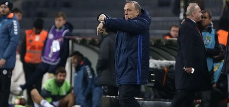 Fenerbahçeli futbolcular Advocaat'tan şikayetçi