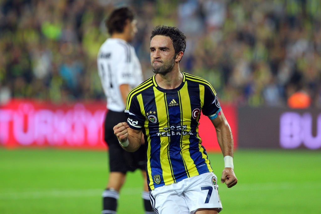 Gökhan Gönül Barcelona’dan haber bekliyor!