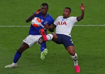 Tottenham tek attı 3 aldı