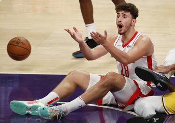 Alperen'in 24 sayısı Rockets’a yetmedi!