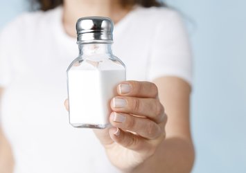 Tuz sporcular için zararlı mı, faydalı mı?