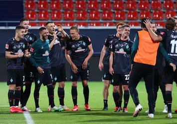Werder Bremen Bundesliga’da kaldı