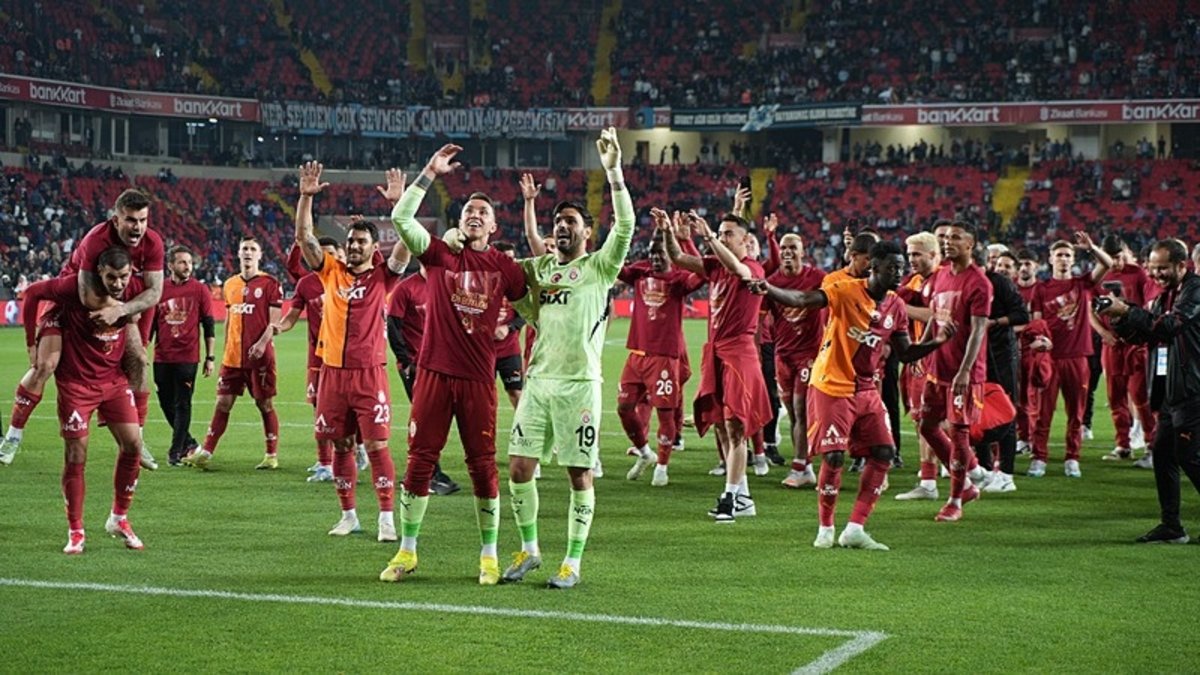 Galatasaray'ın şampiyonluk planı! Kayserispor maçı sonrası... Galatasaray'ın şampiyonluk planı! Kayserispor maçı sonrası...