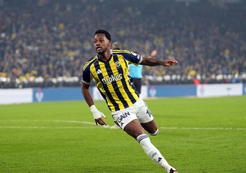 Fenerbahçeli yönetimden yıldız oyuncuya uyarı!