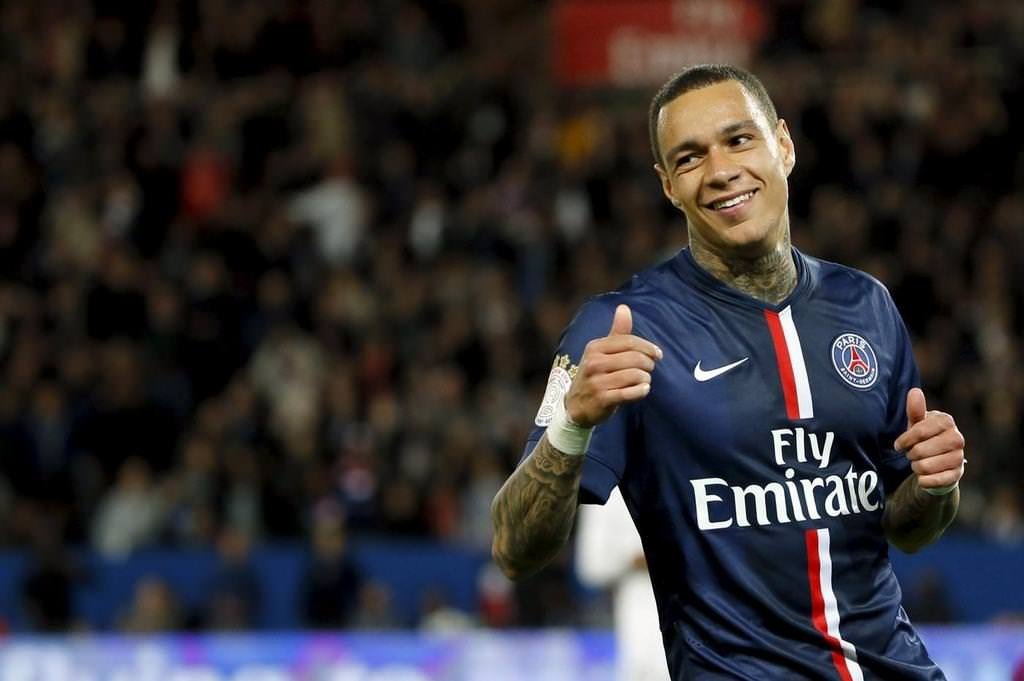 Fenerbahçe van der Wiel’i resmen açıkladı!