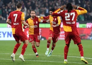 G.Saray'dan Konya'da gövde gösterisi!