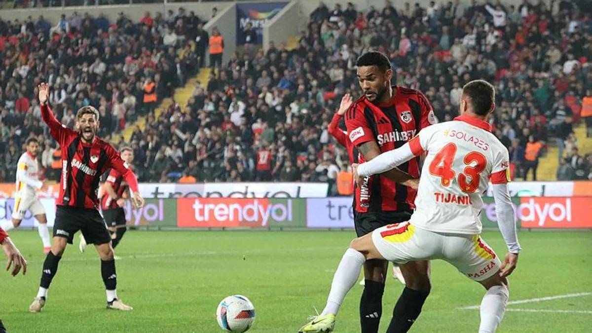 Gaziantep FK 2-1 Göztepe (MAÇ SONUCU - ÖZET)