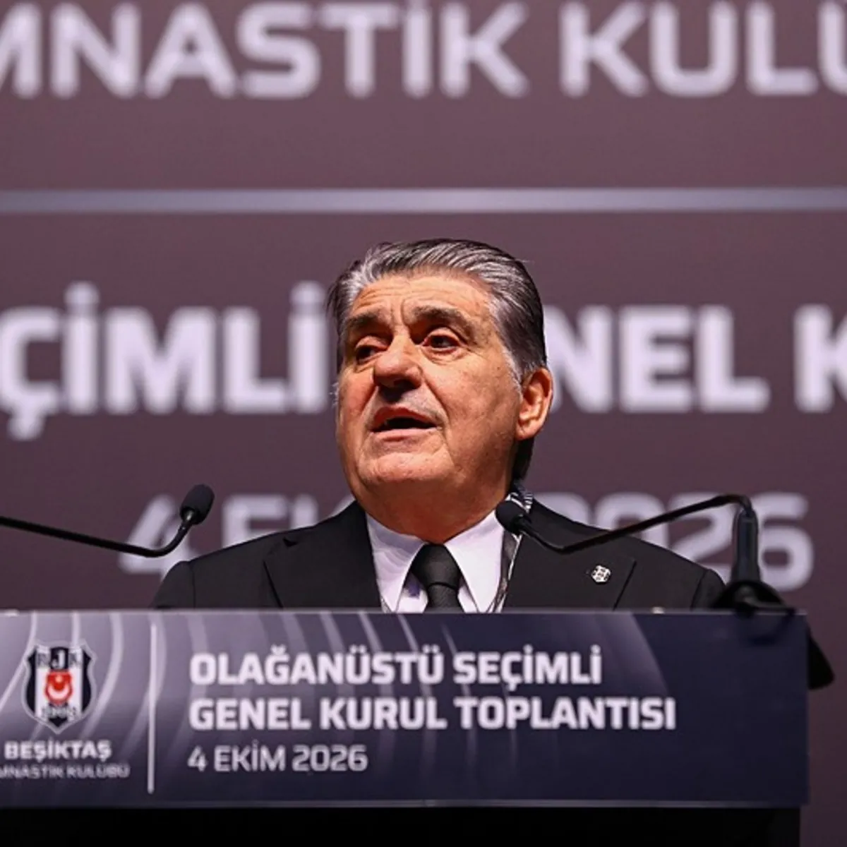 Beşiktaş'ta Serdal Adalı yeniden başkanlığa seçildi