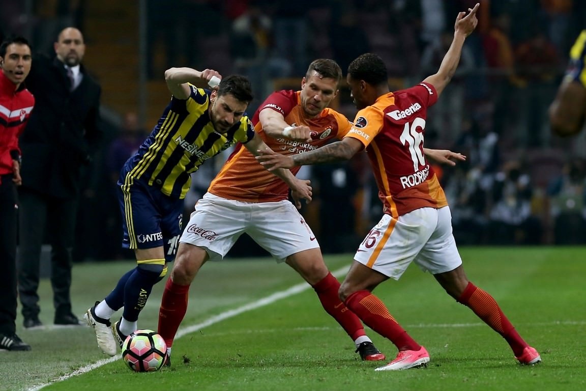 Podolski’den sert açıklamalar
