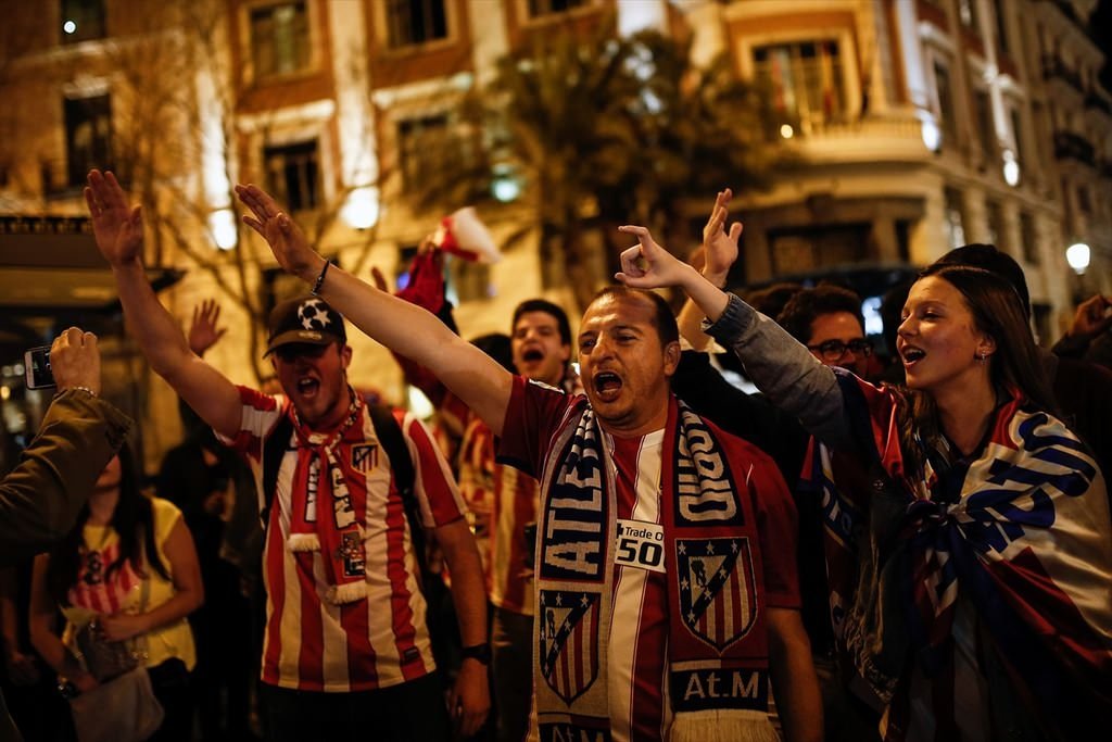Atletico Madrid taraftarının final sevinci