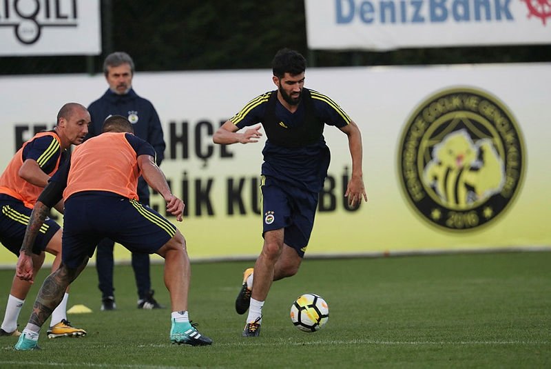 Fenerbahçe’den Luis Neto’ya veto!