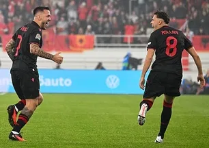 Arnavutluk, 90+3'te 3 puanı kaptı!