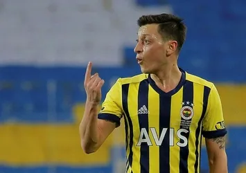F.Bahçe'den Özil paylaşımı!
