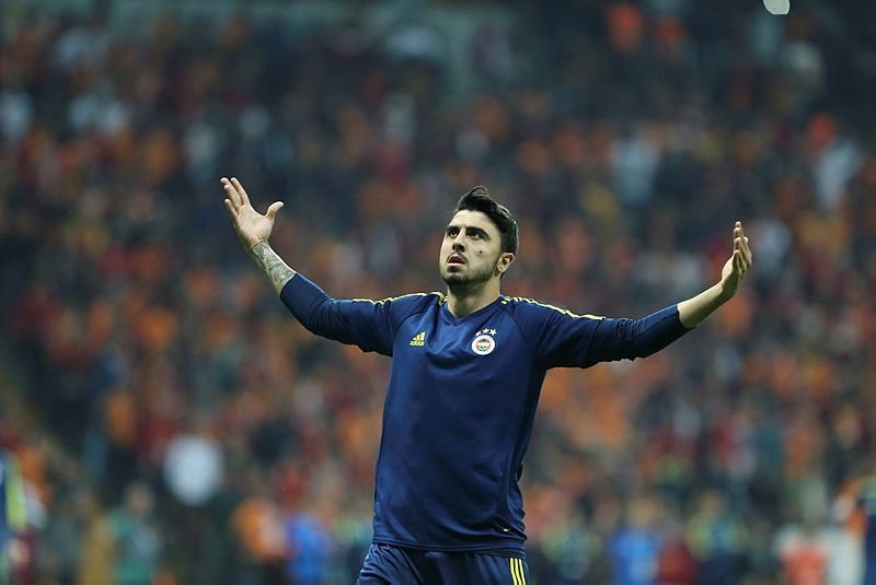 Fenerbahçe ile Beşiktaş arasında Ozan Tufan - Gökhan Töre takası