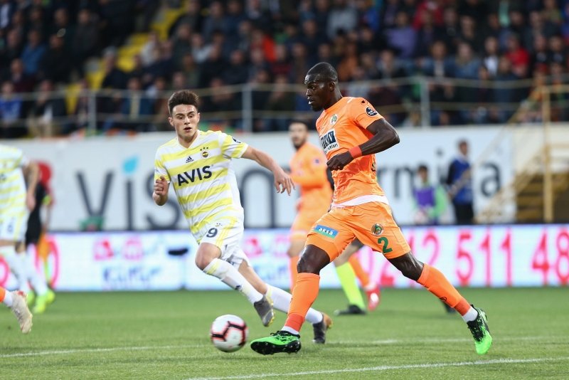 Fenerbahçe Ersun Yanal’dan kurtulmalı!