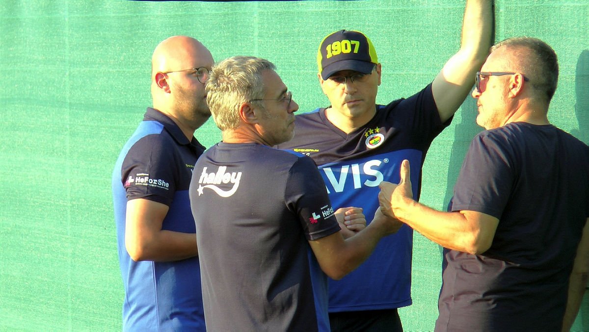 Fenerbahçe’ye iki şok birden!