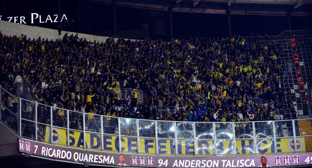 Beşiktaş-Fenerbahçe karşılaşmasından kareler