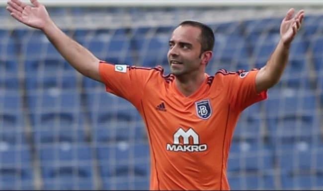 Semih Şentürk, Atiker Konyaspor ile anlaştı