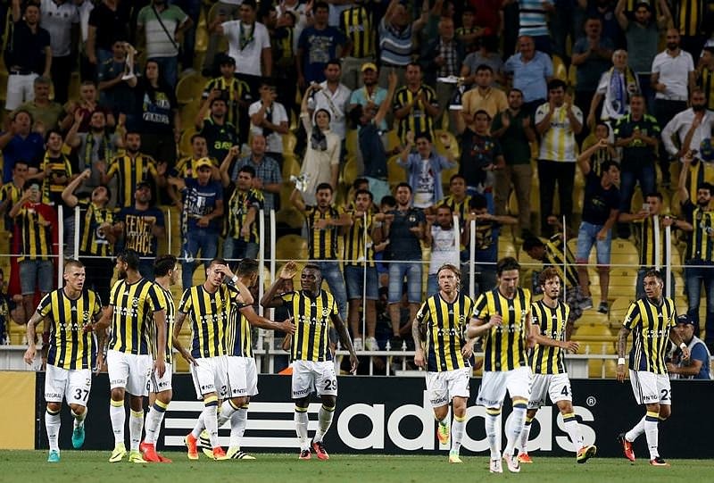 F.Bahçe taraftarından FETÖ tepkisi