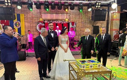 Fenerbahçe’de başkan adayı Aziz Yıldırım düğüne katıldı!