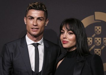 Ronaldo her alanda rekor kırıyor! Messi ve...