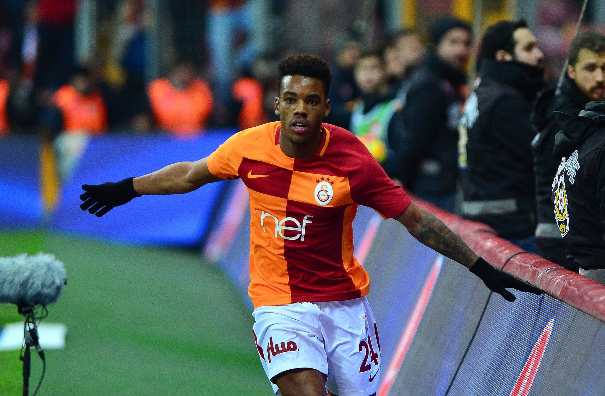 Rodrigues’e hücum!