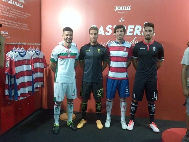 PES 2017 kulüp isimlerini açıkladı