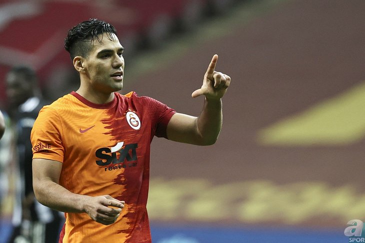 Son dakika transfer haberleri: Galatasaray bombaları patlatıyor! İşte Fatih Terim'in yeni gözdeleri