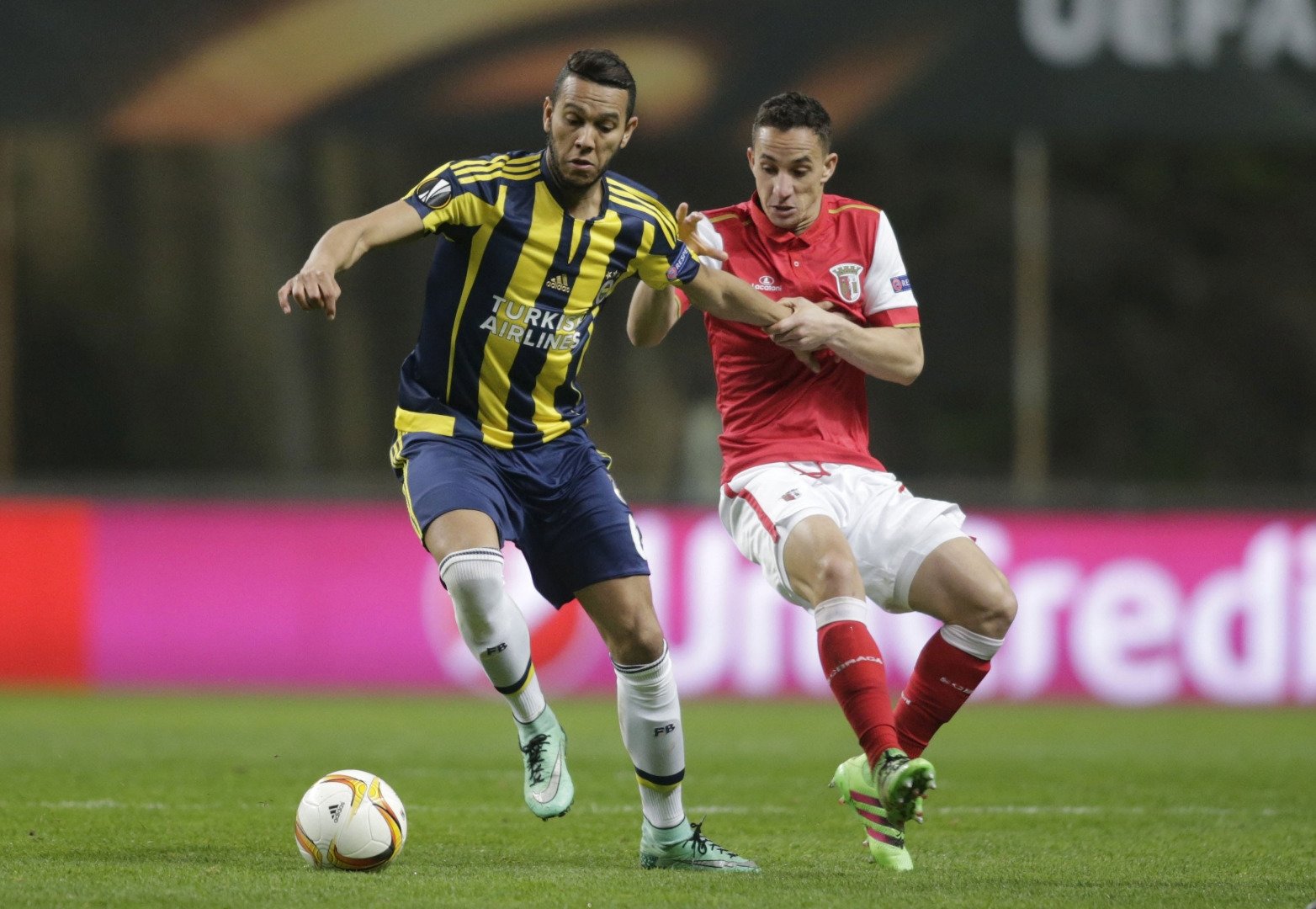 Fenerbahçe’de gidecek isimler belli oluyor