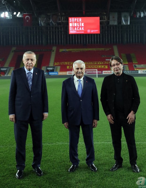 Başkan Recep Tayyip Erdoğan sahalara indi! Durmak yok gollere devam