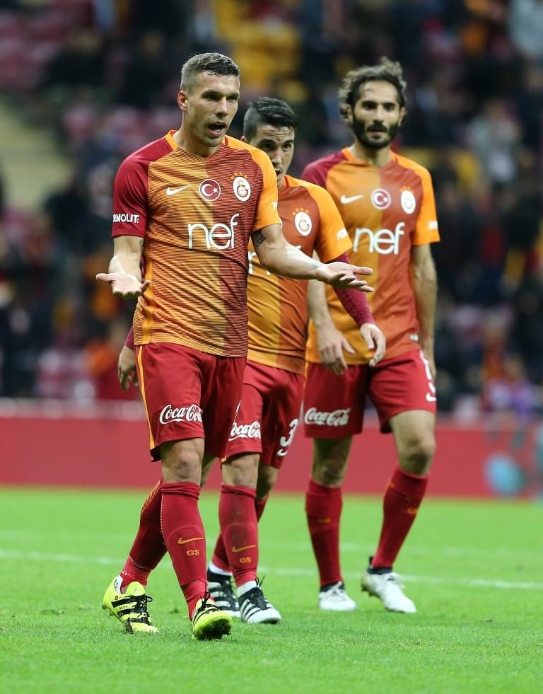 Podolski için 10 milyon Euro
