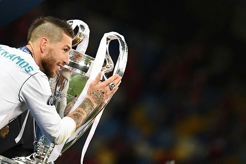 Ronaldo, Messi ve Neymar’a fark attı!