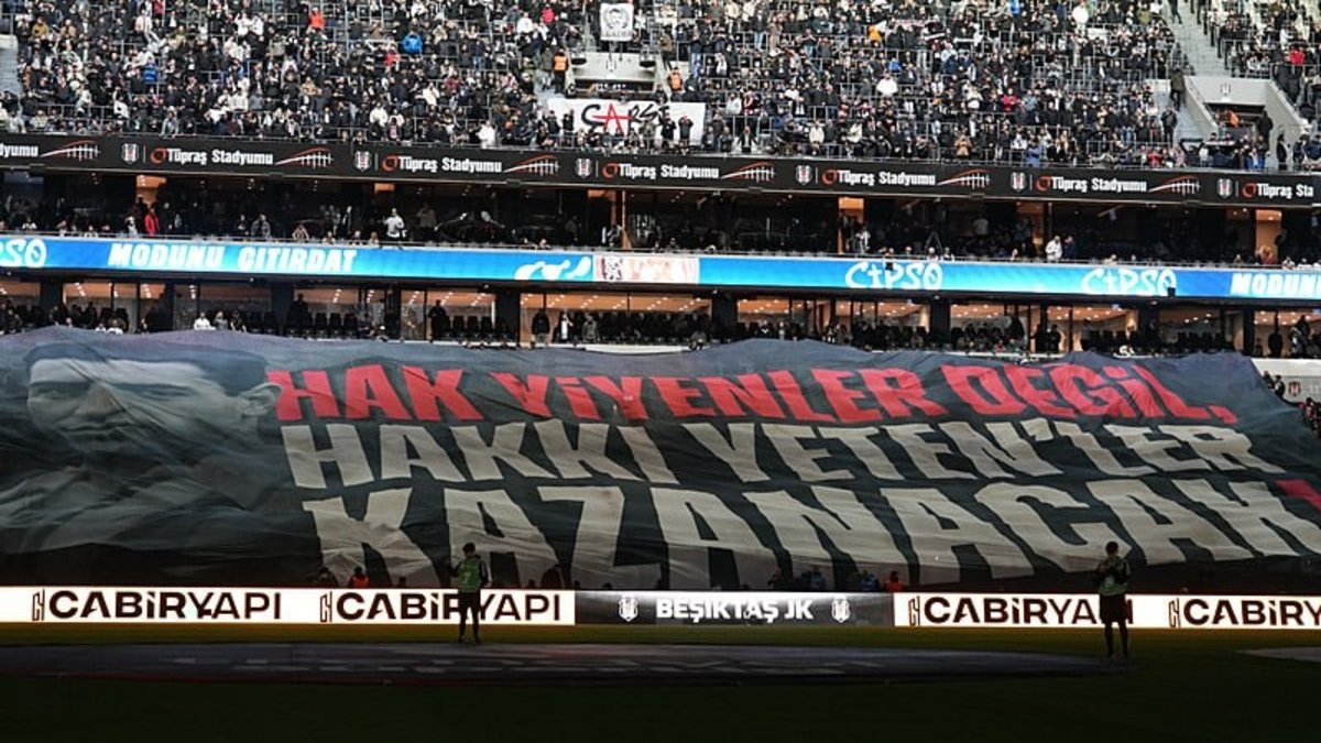 Beşiktaş taraftarından TFF'ye tepki