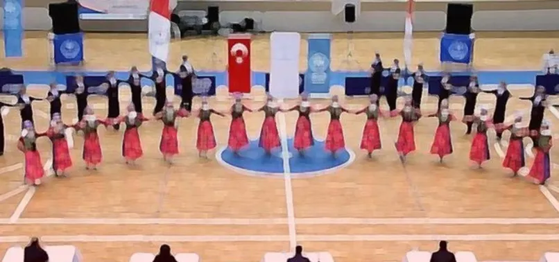 Halk Oyunları için gittiler, iltica ettiler!