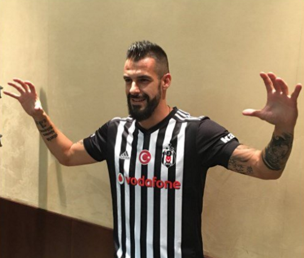 10 maddede Negredo