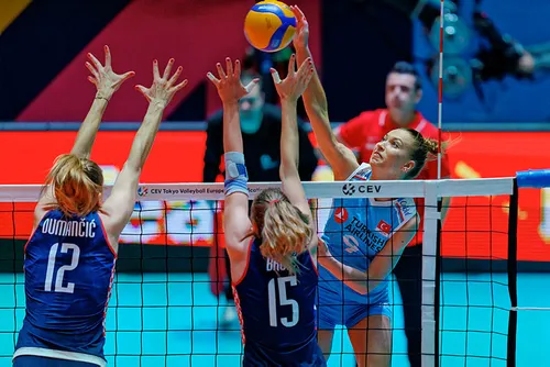 Filenin Sultanları yarı finalde - 1