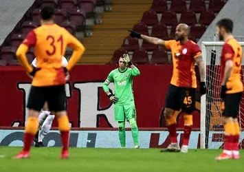 Galatasaray geriden gelemiyor!