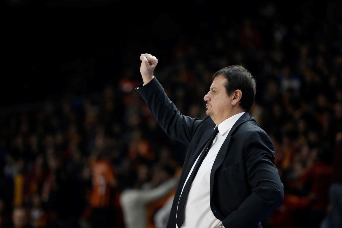 Ergin Ataman’dan Aziz Yıldırım’a destek