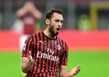 Hakan Çalhanoğlu'na ret geldi