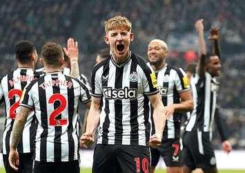 Newcastle sahasında United'ı devirdi!