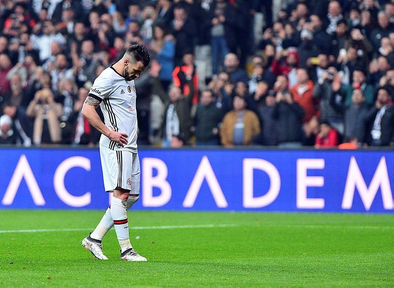 Kartal’da 10 yolcu... Sezon sonu yollar ayrılıyor