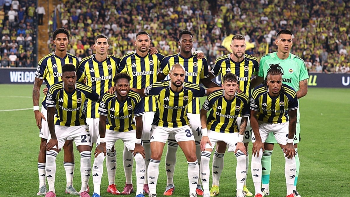 FENERBAHÇE HABERİ: Kadıköy'de 12 yıl sonra Şampiyonlar Ligi müziği! İşte o anlar FENERBAHÇE HABERİ: Kadıköy'de 12 yıl sonra Şampiyonlar Ligi müziği! İşte o anlar