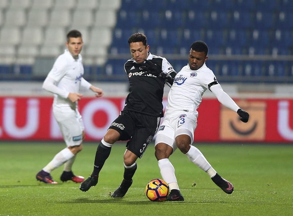 Yıldızlar karmasında hangi futbolcular olacak?