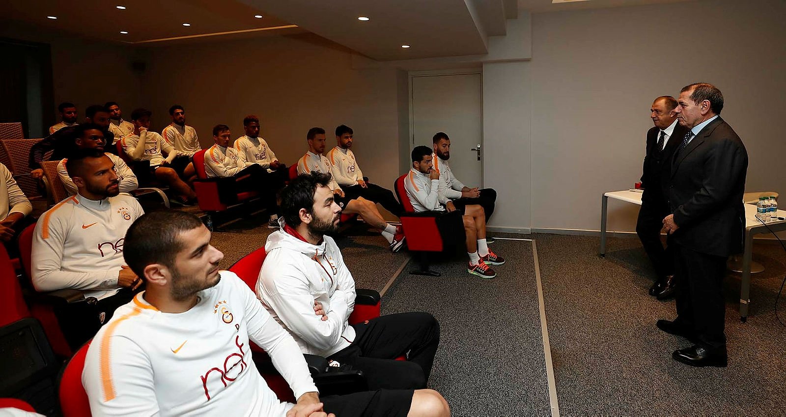 Usta isimlerden Terim yorumu