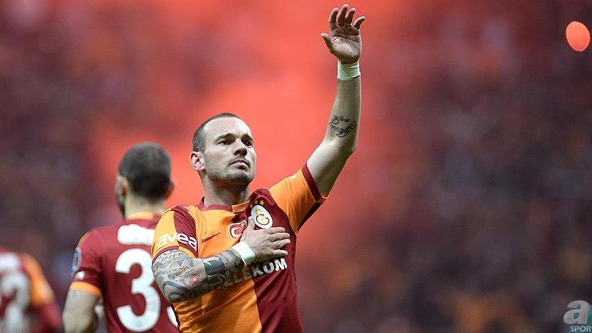 Sneijder’den olay itiraf! Etrafımda birçok arkadaşım varken...