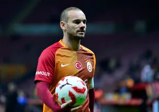Wesley Sneijder, UEFA kadrosuna alınmadı!