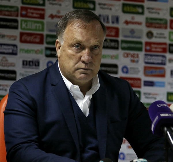 Dick Advocaat ayrılık nedenini açıkladı