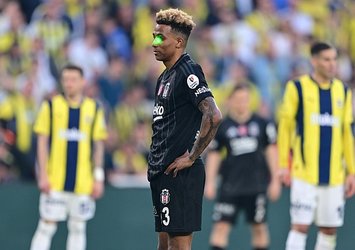Fernandes'e lazer tutan taraftar gözaltına alındı