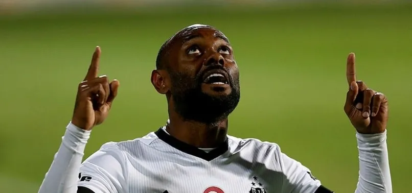 Flamengo eski golcüsü Vagner Love'ı istiyor