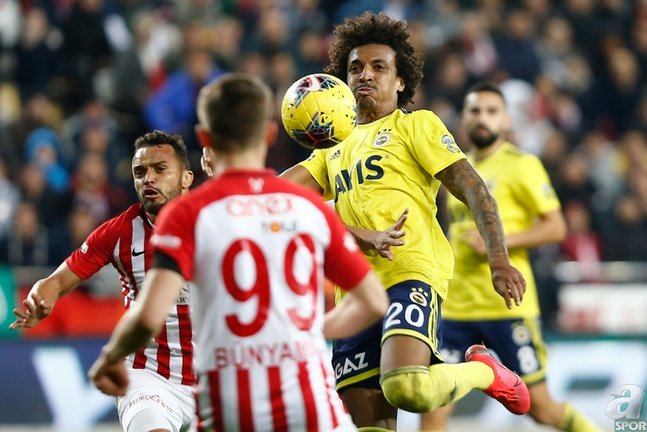 Spor yazarları Fraport TAV Antalyaspor-Fenerbahçe maçını değerlendirdi!